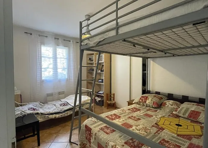 Maison Charmante Pres Du Lac D'Esparron, 2 Chambres, Parking